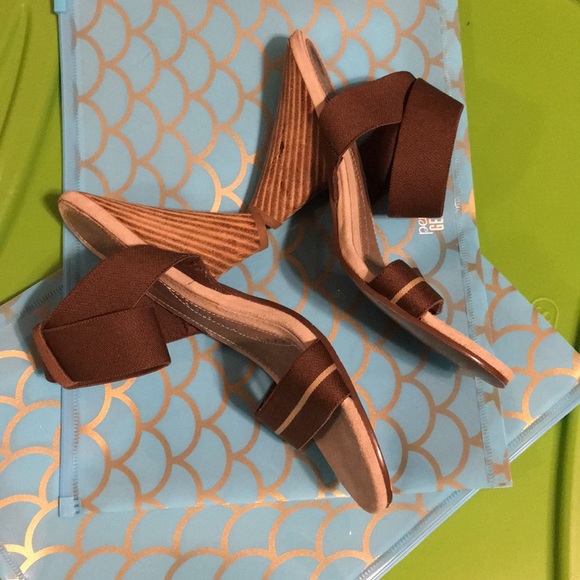 Really “Cool” Restricted Dark Brown & Beige Sandal Heels - Picture 7 of 8